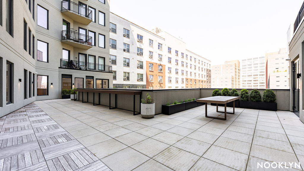 58 Vanderbilt Ave - Photo 12
