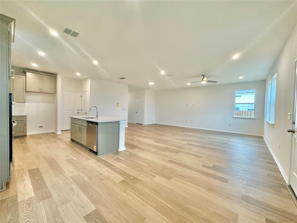 380 Young St - Photo 5