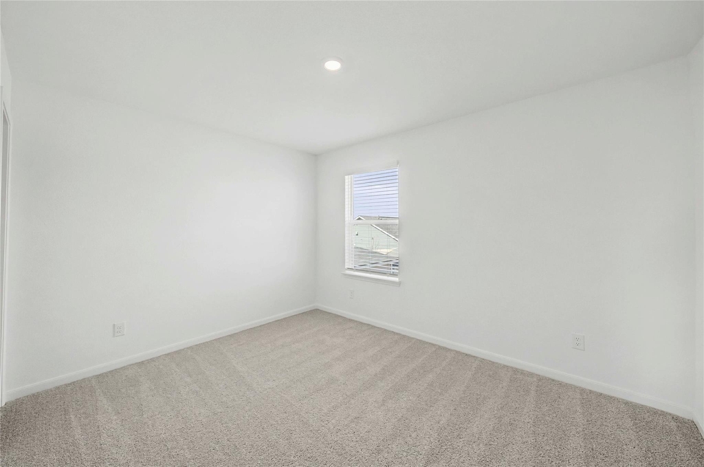 253 Fairlawn Way - Photo 7