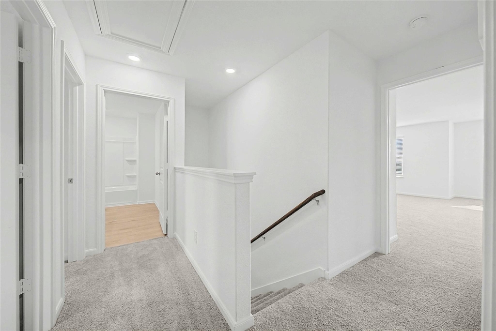 253 Fairlawn Way - Photo 12