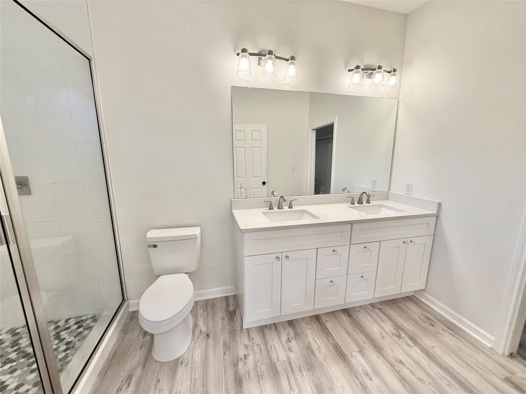1401 W 7th St - Photo 11
