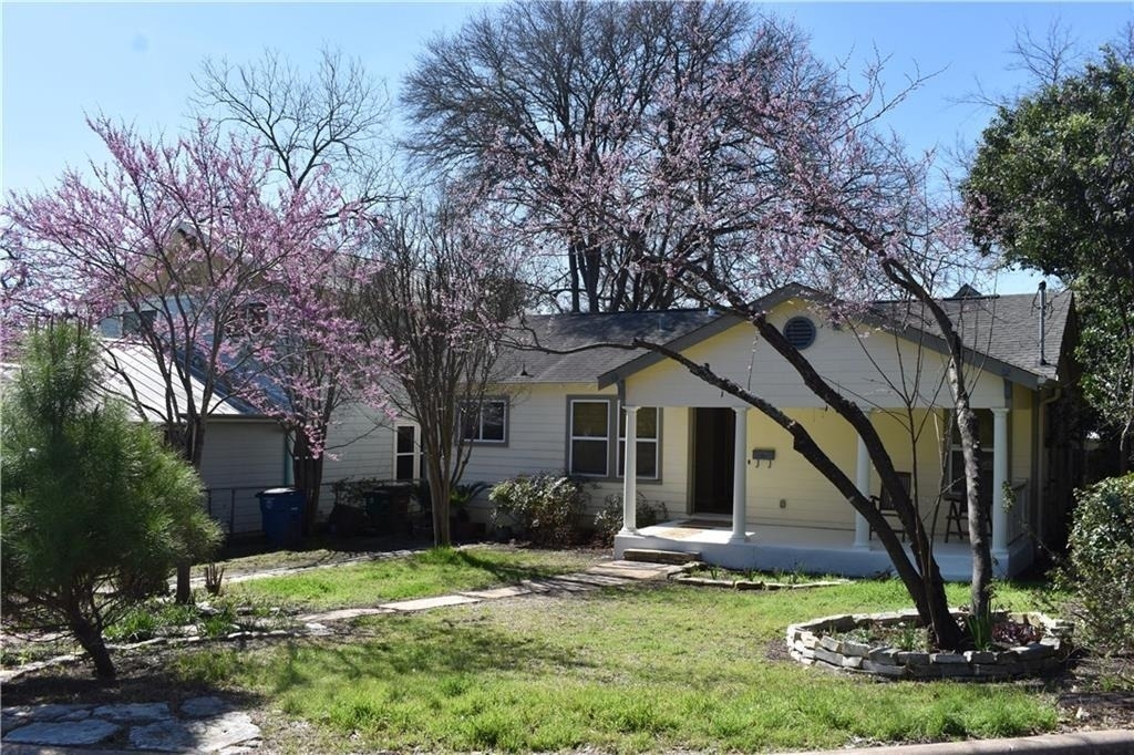 2109 Wright St - Photo 1