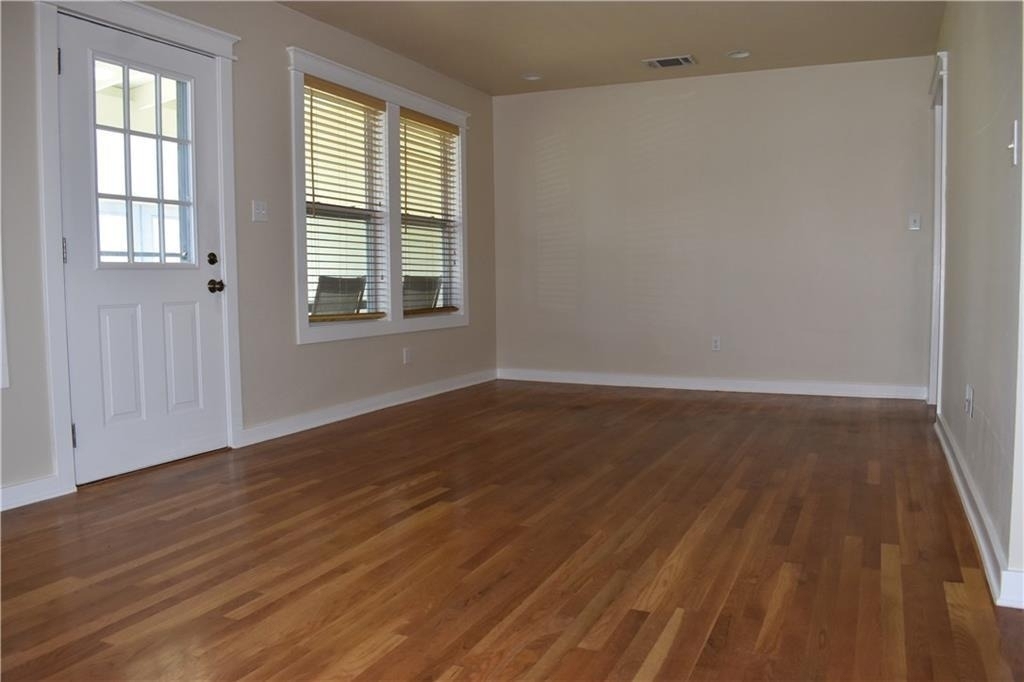 2109 Wright St - Photo 9