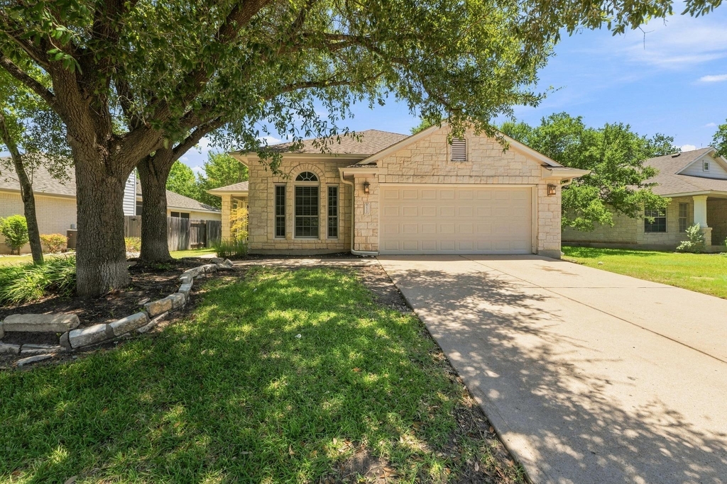 1310 Brighton Bend Ln - Photo 0