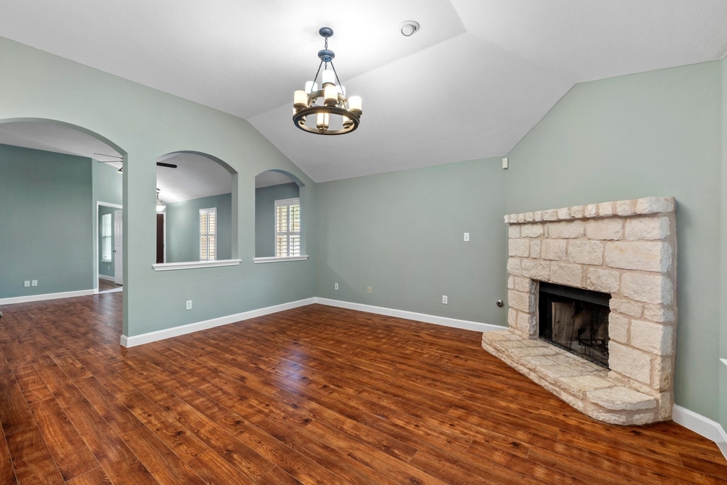 1310 Brighton Bend Ln - Photo 10