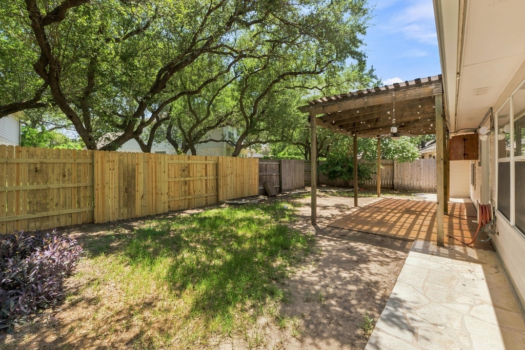 1310 Brighton Bend Ln - Photo 30