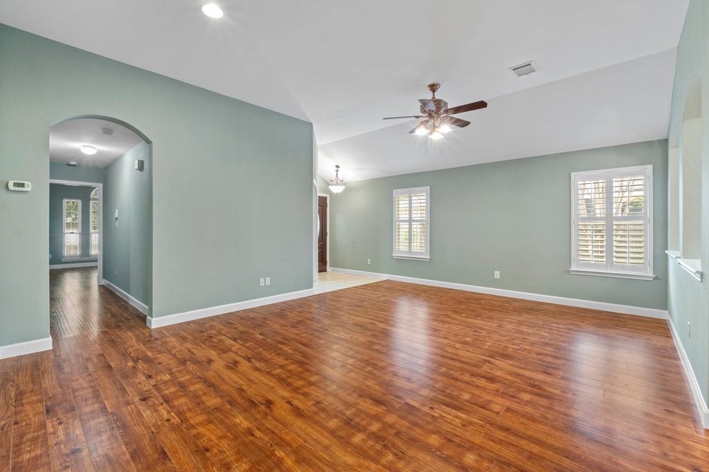 1310 Brighton Bend Ln - Photo 6