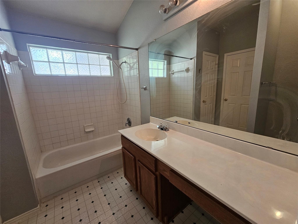 4211 Mather - Photo 17