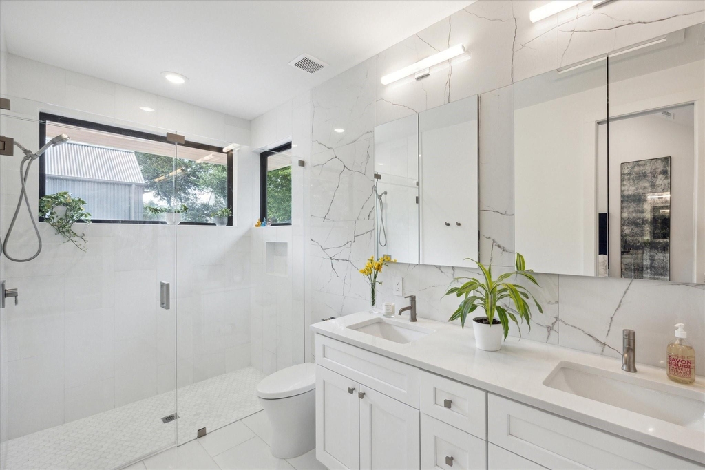 909 W Annie St - Photo 12