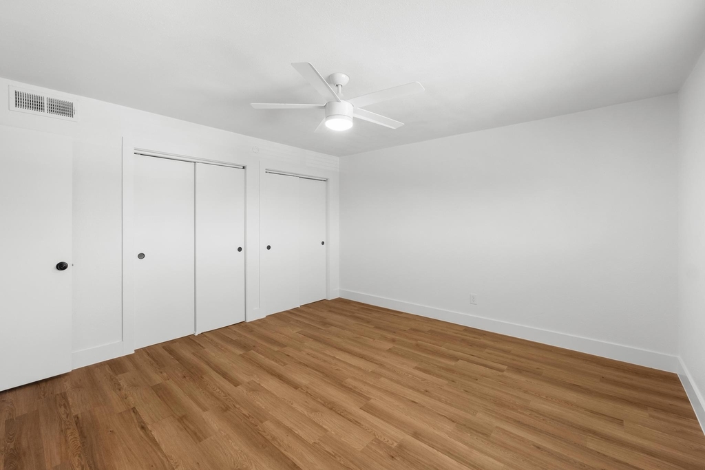 7929 Gault St - Photo 11