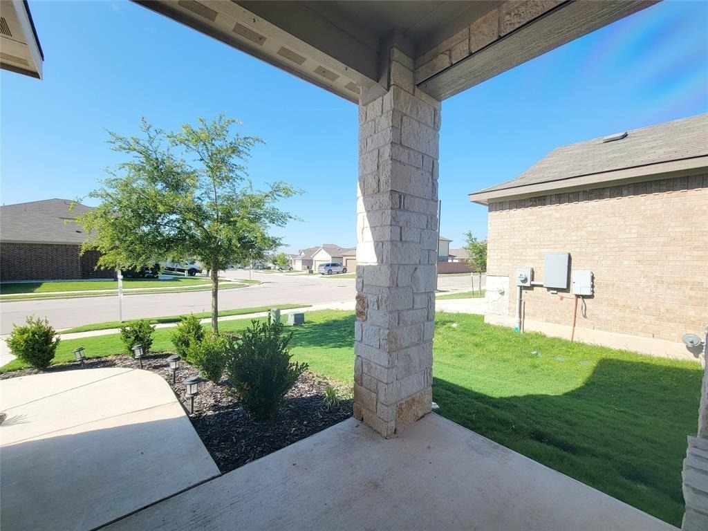 220 Mountain Valley St - Photo 3