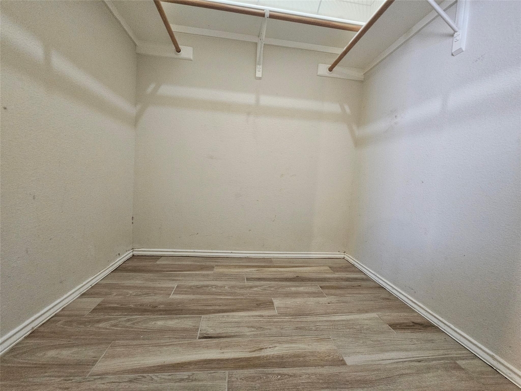 8506 Hillrock Dr - Photo 2