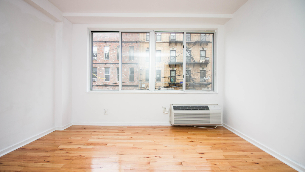 286 Stanhope St - Photo 3