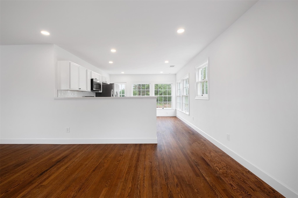 251 Foothill Rd - Photo 5