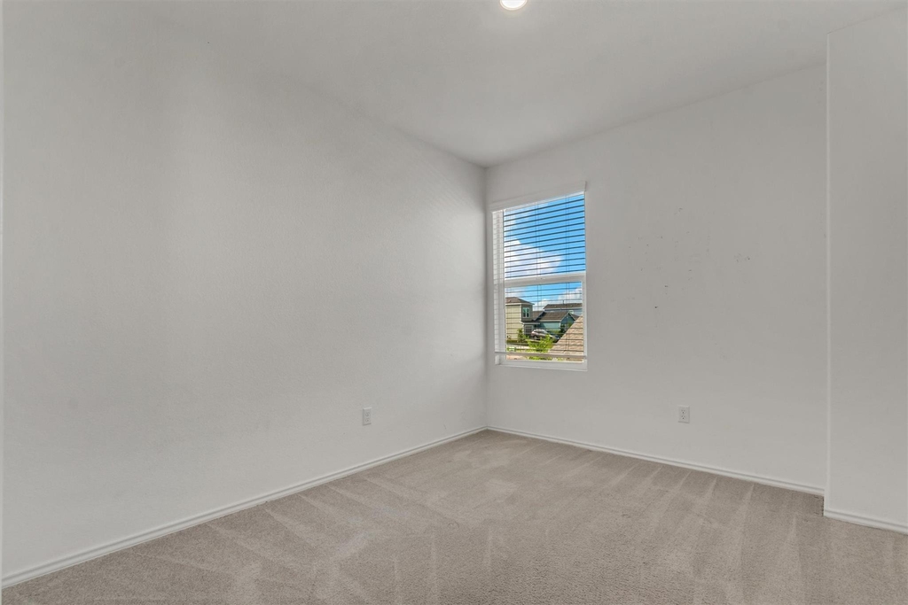 231 Gabbro Gdns - Photo 15