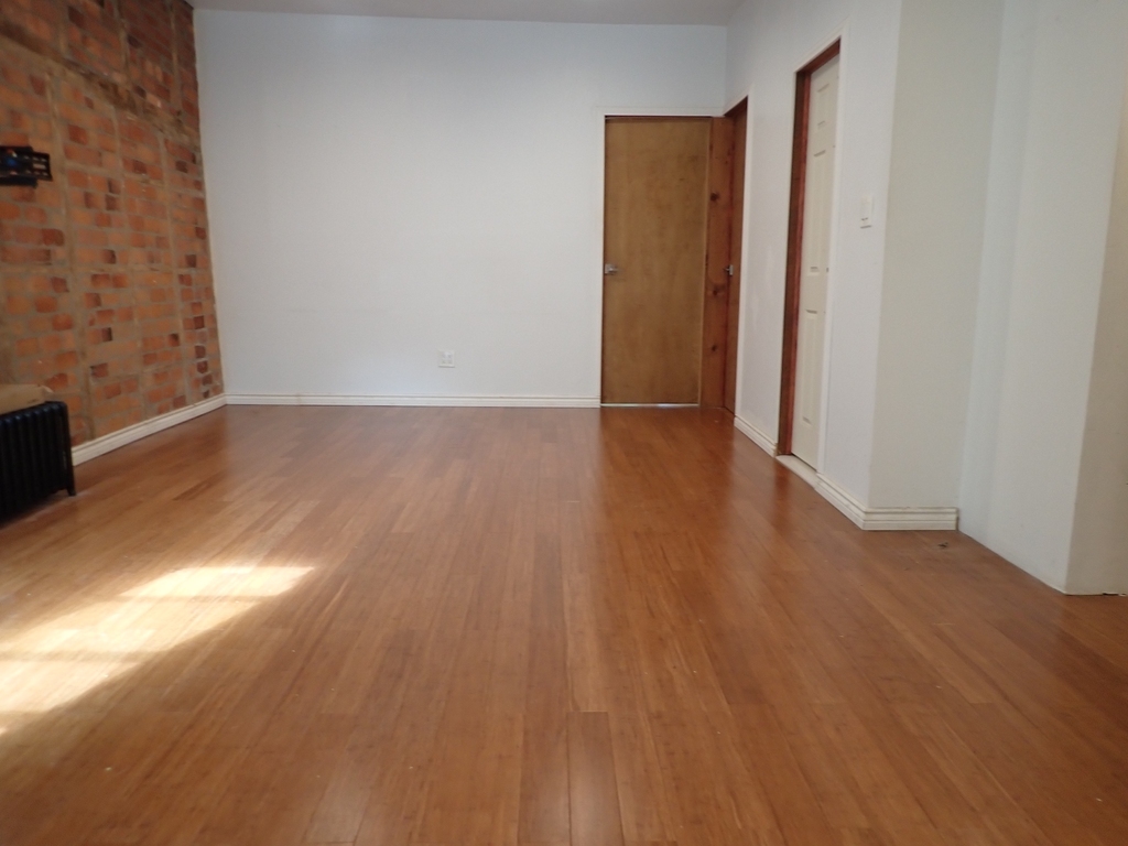 89 Clermont Avenue - Photo 2