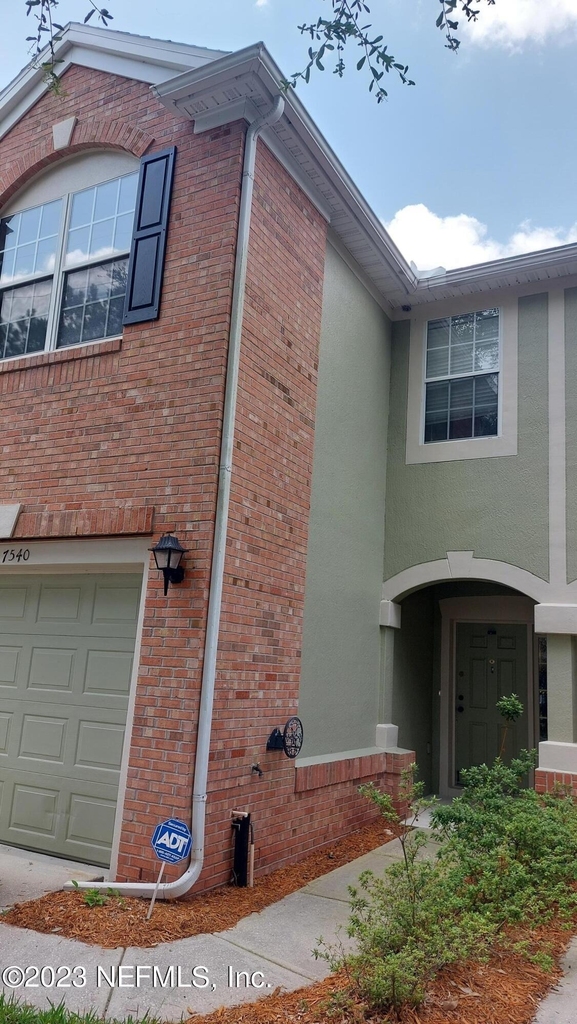 7540 Red Crane Lane - Photo 0