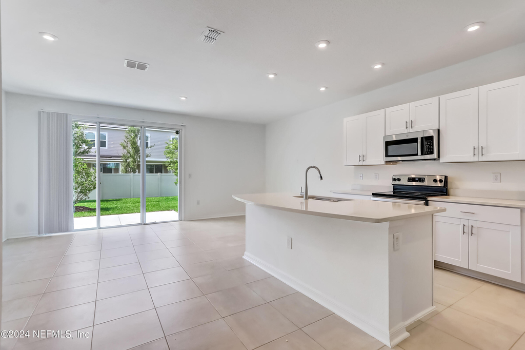 280 Anthony Drive - Photo 6