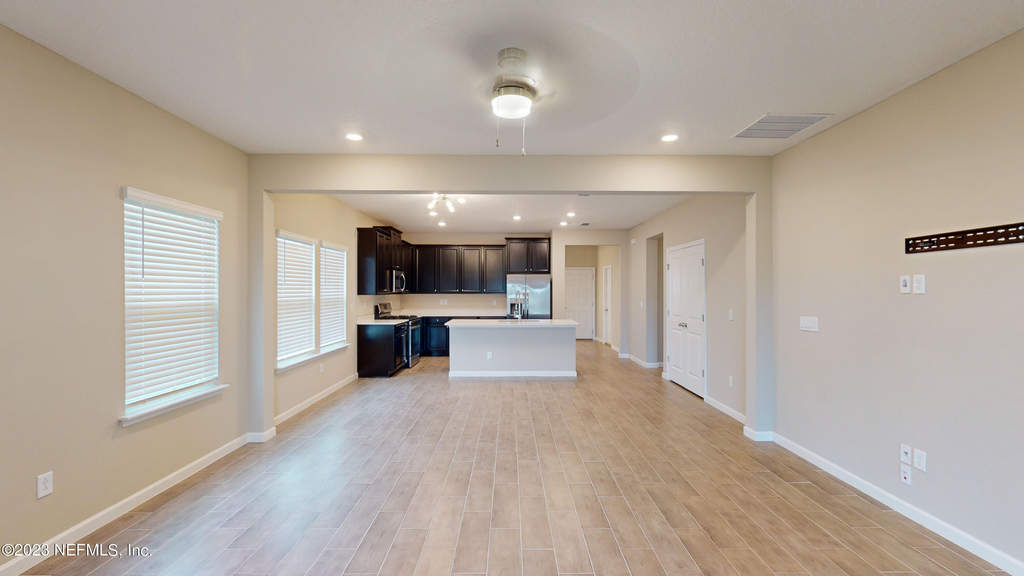 3965 Cloverdale Court - Photo 2