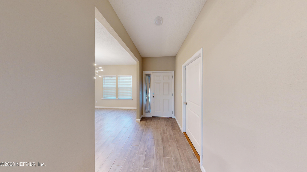 3965 Cloverdale Court - Photo 8