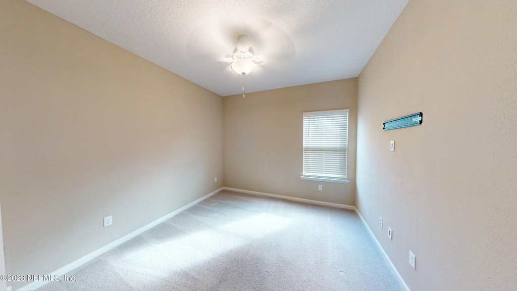 3965 Cloverdale Court - Photo 18