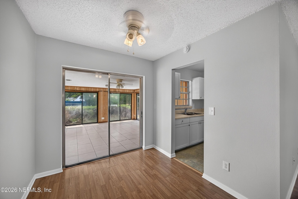 328 Palos Court - Photo 5