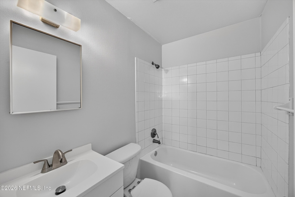 328 Palos Court - Photo 16