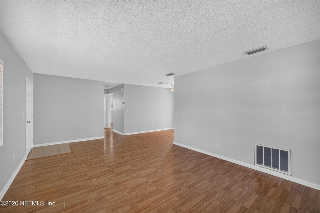 328 Palos Court - Photo 4