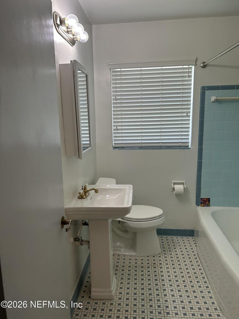 4323 Shirley Avenue - Photo 8