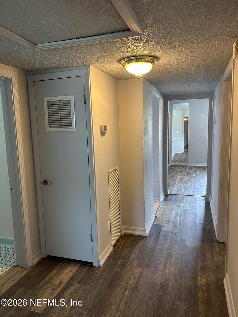 4323 Shirley Avenue - Photo 7
