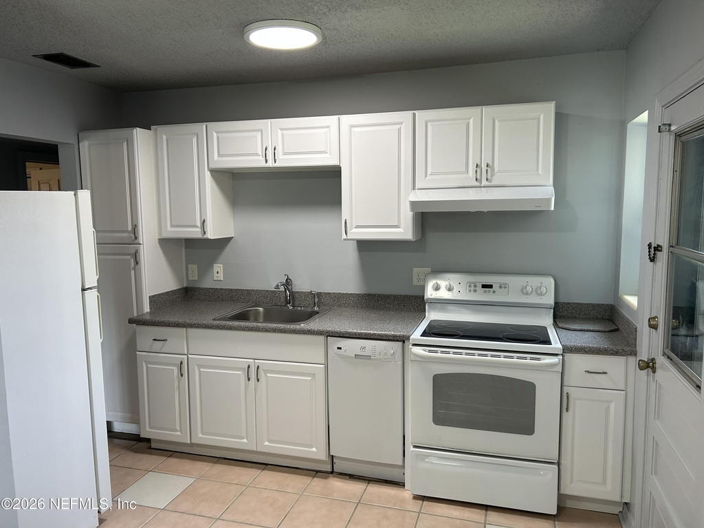 4323 Shirley Avenue - Photo 9