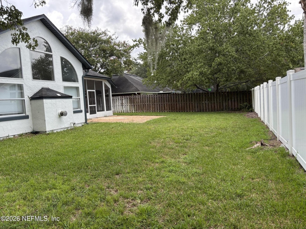 312 Morning Glory Lane - Photo 12