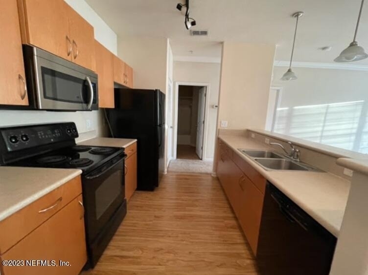8290 Gate Parkway - Photo 9