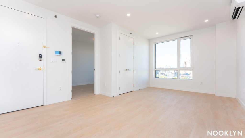280 Meeker Ave - Photo 4