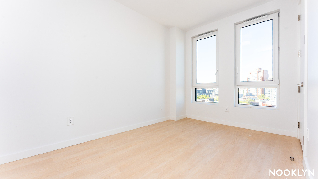 280 Meeker Ave - Photo 8