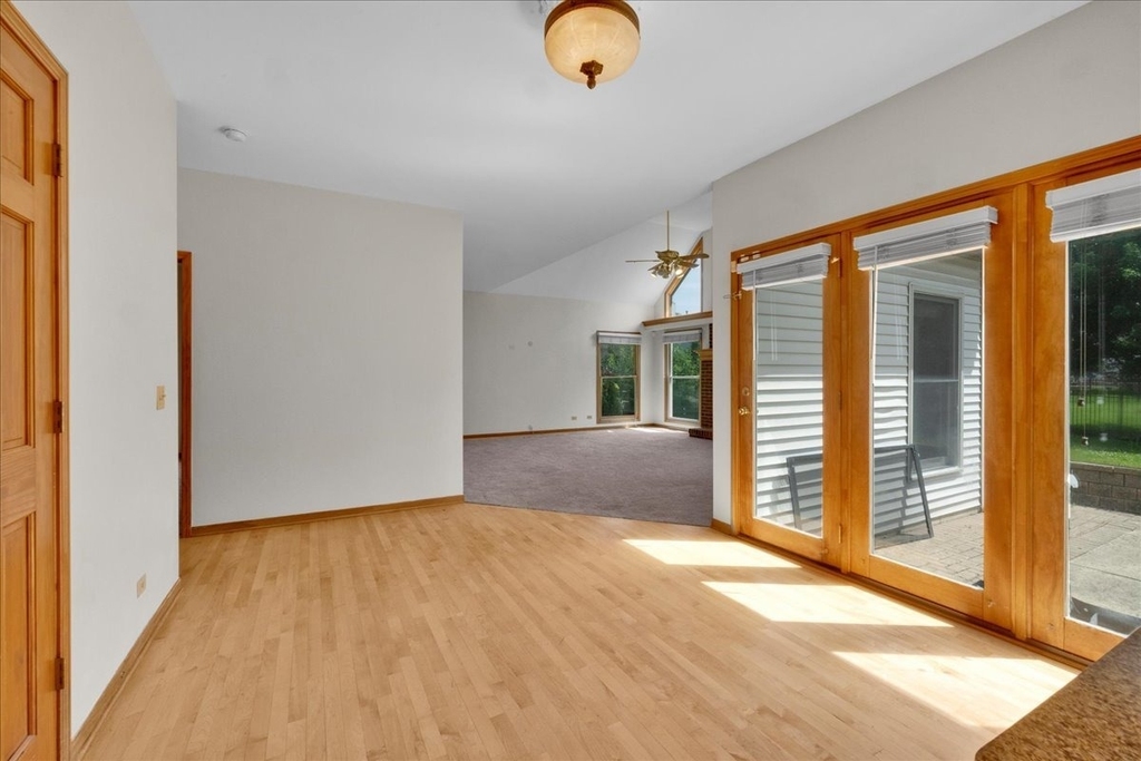 24963 Heritage Oaks Drive - Photo 10