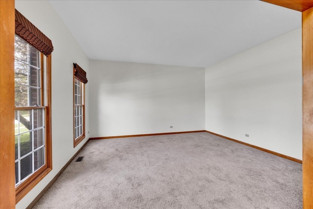 24963 Heritage Oaks Drive - Photo 4