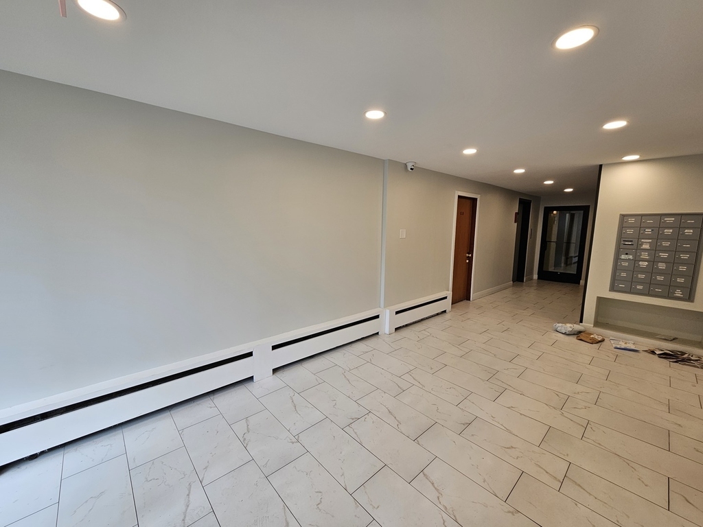 5906 N Sheridan Road - Photo 1