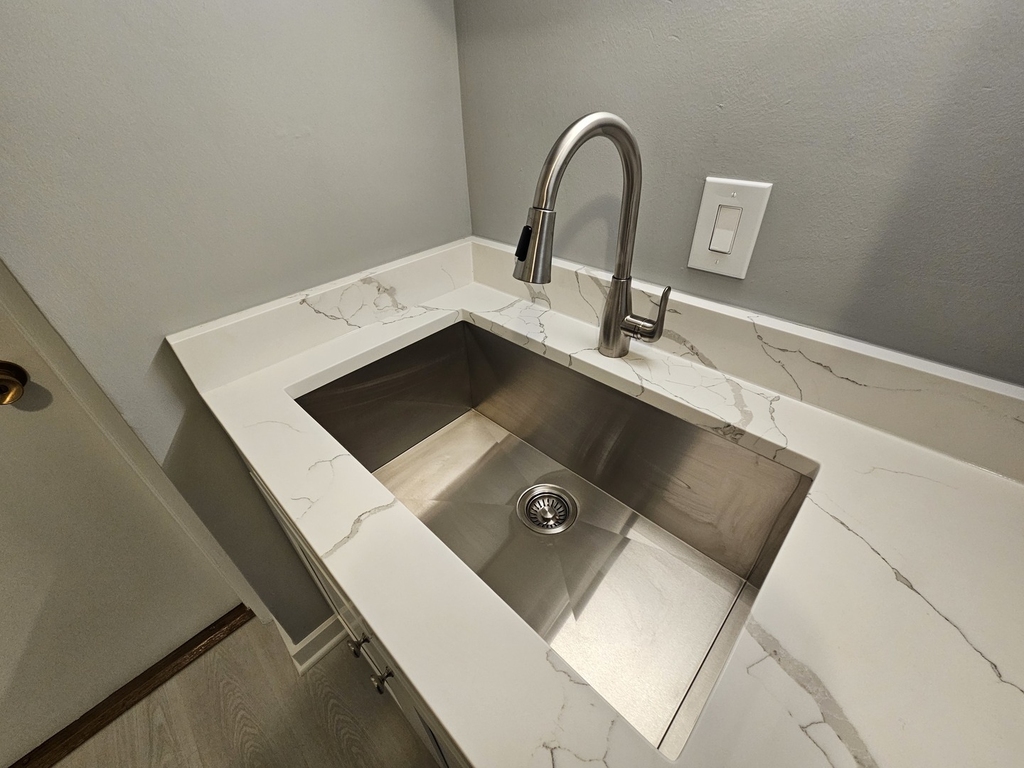 5906 N Sheridan Road - Photo 9