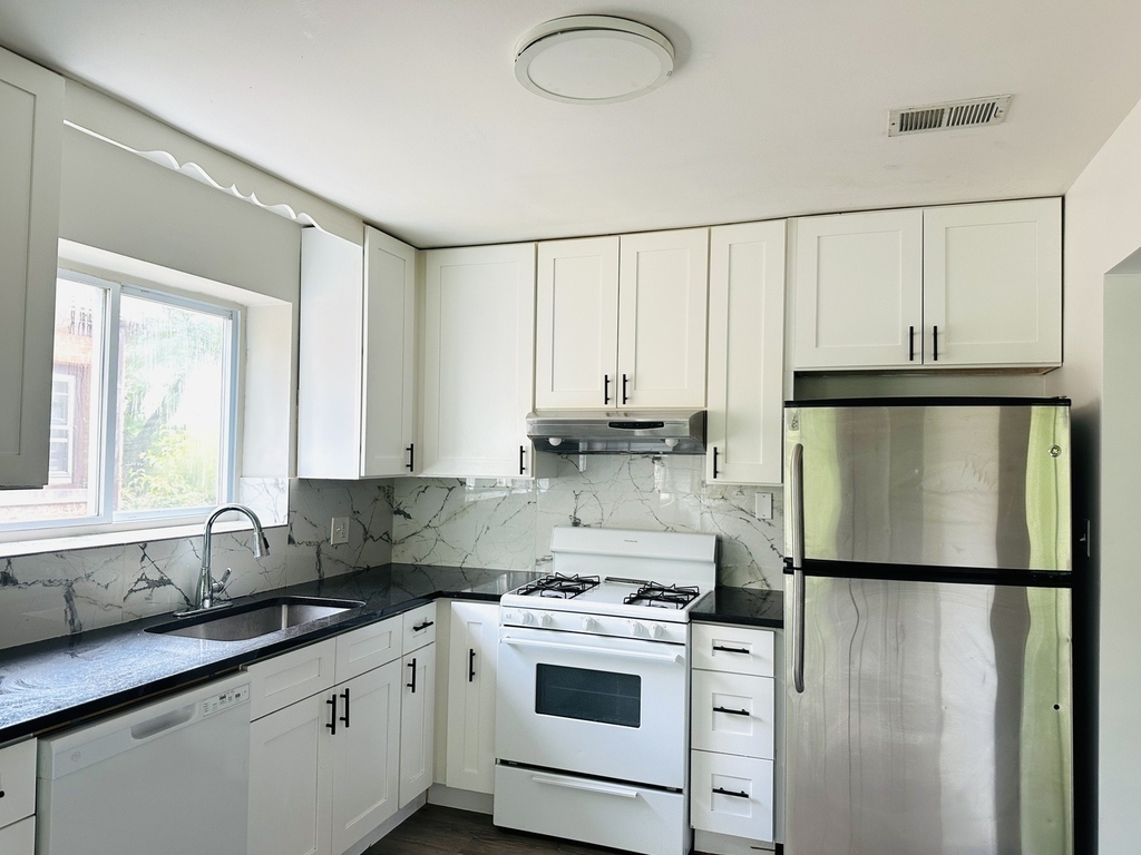 8638 Trumbull Avenue - Photo 1