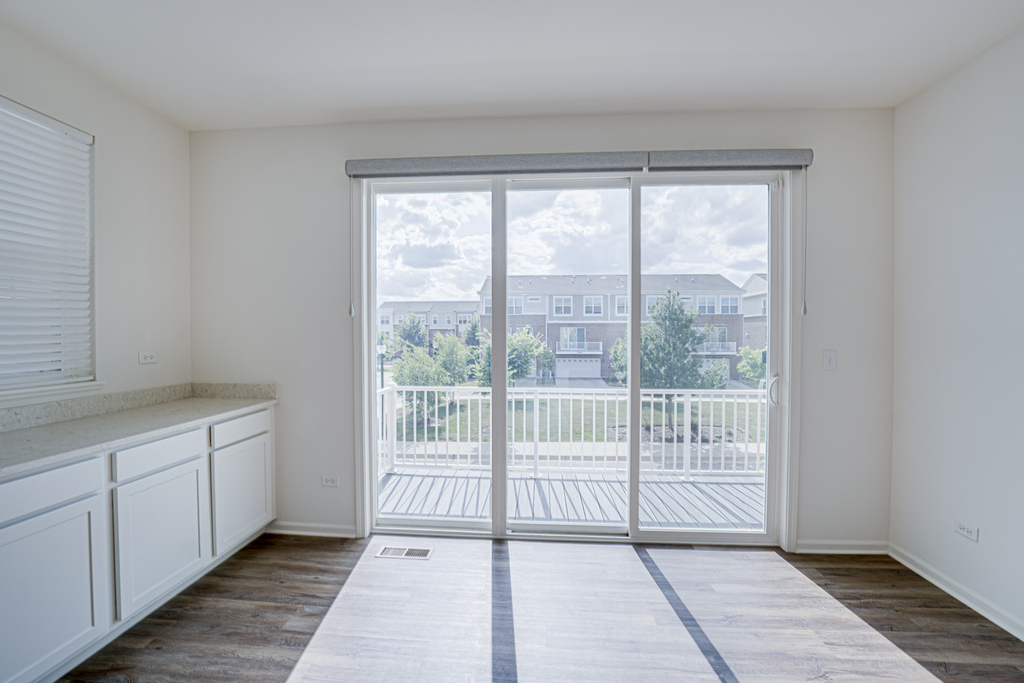 2939 Showplace Drive - Photo 10