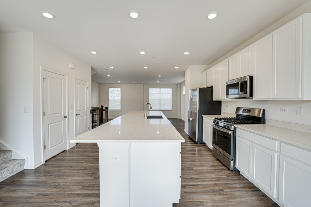 2939 Showplace Drive - Photo 9