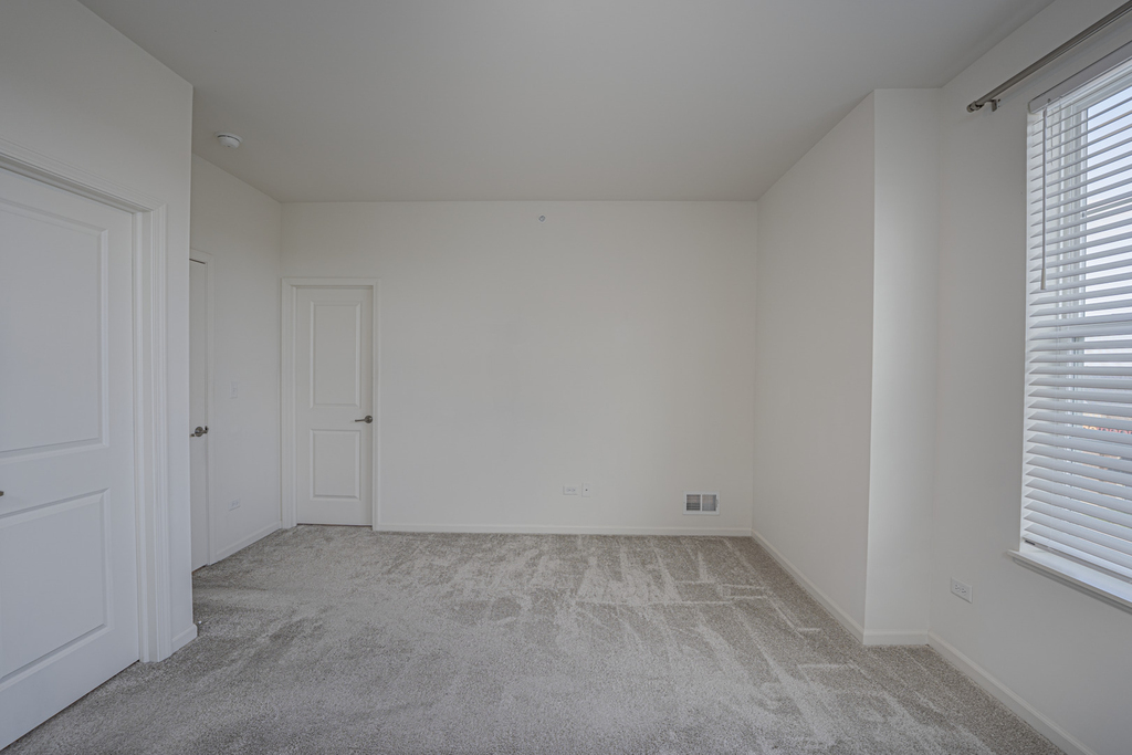 2939 Showplace Drive - Photo 19