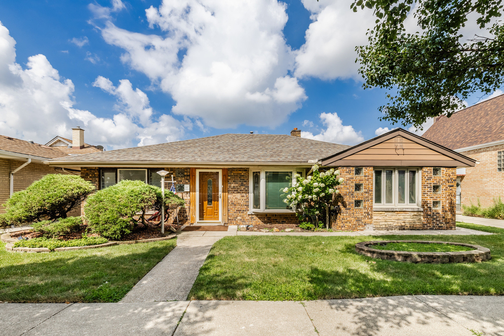 2334 S 10th Avenue - Photo 0