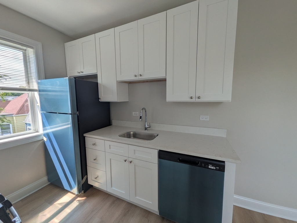 2600 N Kimball Avenue - Photo 7