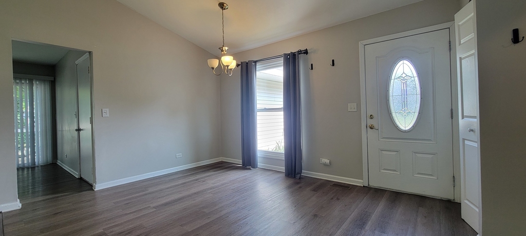 336 Burr Oak Circle - Photo 3