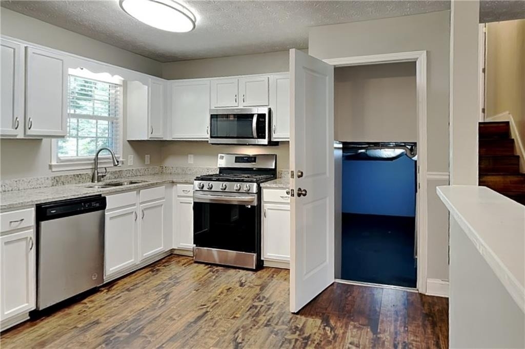 604 Dillon Drive - Photo 4