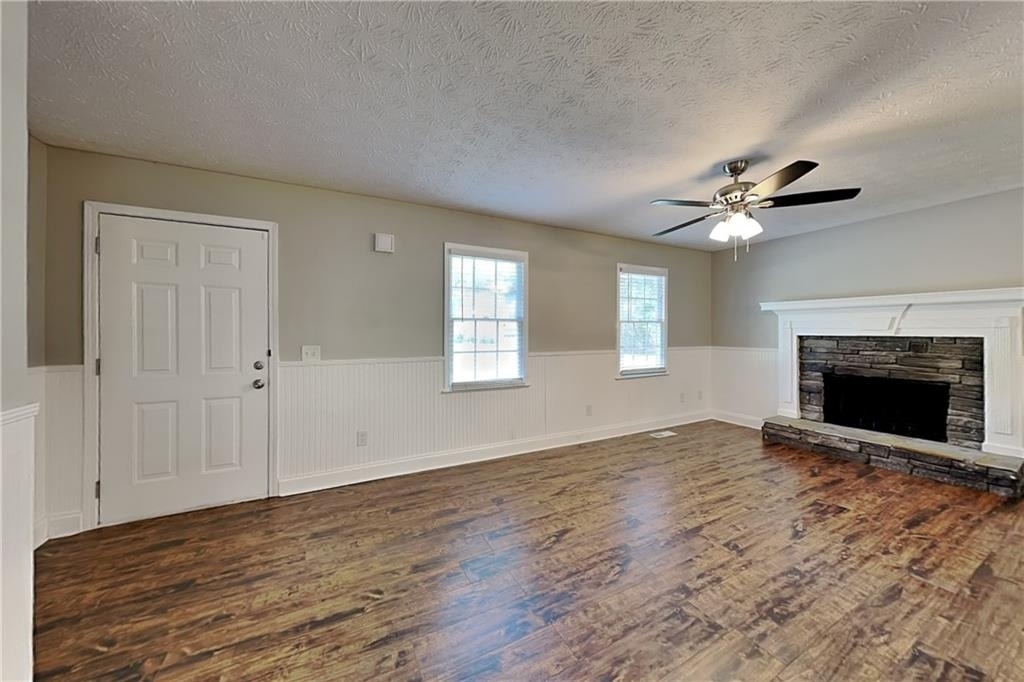 604 Dillon Drive - Photo 2