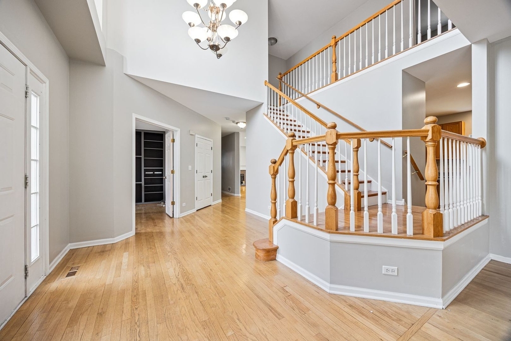 722 Aster Drive - Photo 2