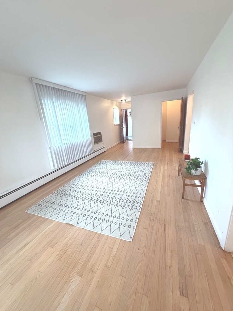 1995 Howard Street - Photo 2